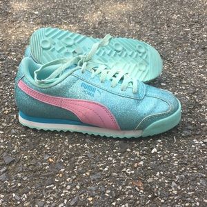Girls Puma Glitter Sneakers